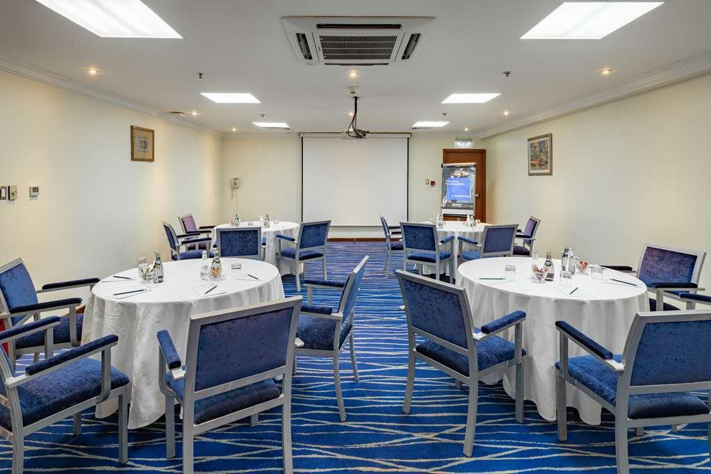 Radisson Blu Hotel, Yanbu Bagian luar foto