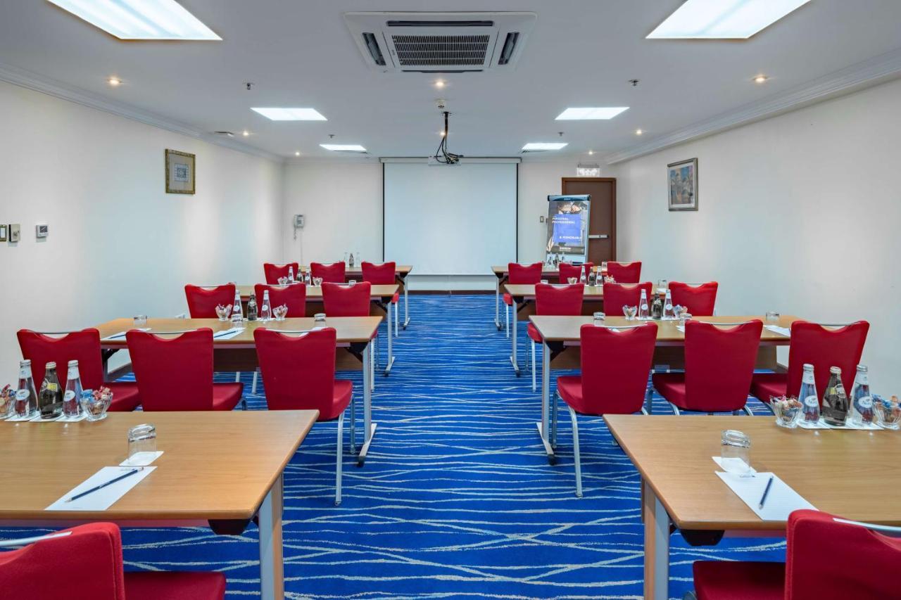 Radisson Blu Hotel, Yanbu Bagian luar foto